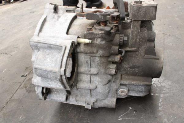 BOITE DE VITESSE MANUEL VW CADDY / AUDI / SEAT / SKODA 2.0TDI  ( 6VITESSES ) - Vue 3